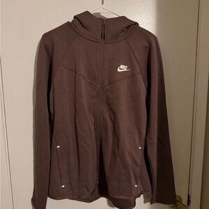 NWOT Nike “Plum” Colored Jacket with White Accents